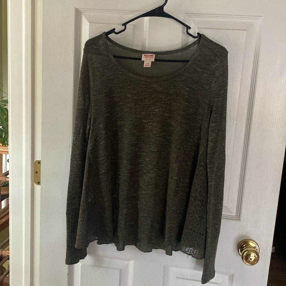 Mossimo dark green top. Size small
